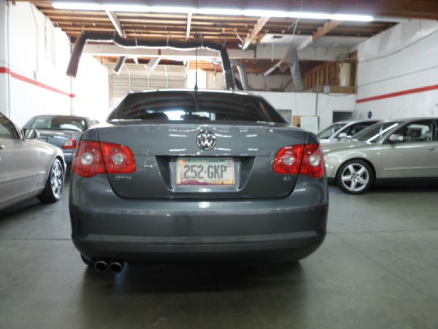 2007 Volkswagen Jetta Supercharged Notchback