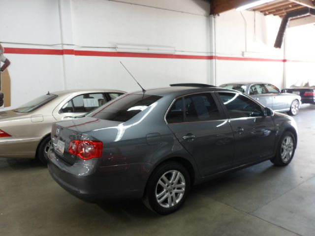 2007 Volkswagen Jetta Supercharged Notchback