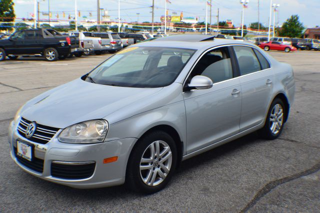 2007 Volkswagen Jetta QUAD CAB Sport 1500 Down
