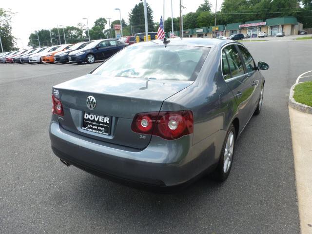 2008 Volkswagen Jetta Supercharged Notchback