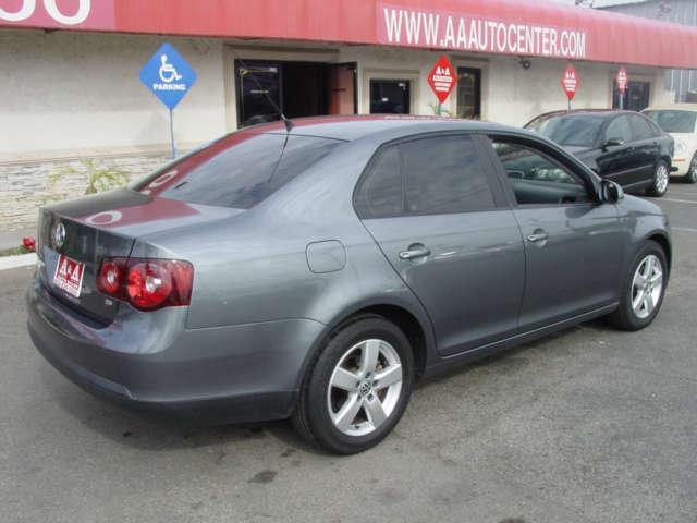 2008 Volkswagen Jetta XR