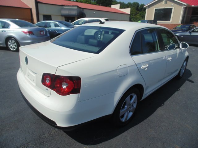 2008 Volkswagen Jetta 2WD Ext Cab Manual