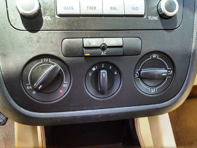 2008 Volkswagen Jetta XR