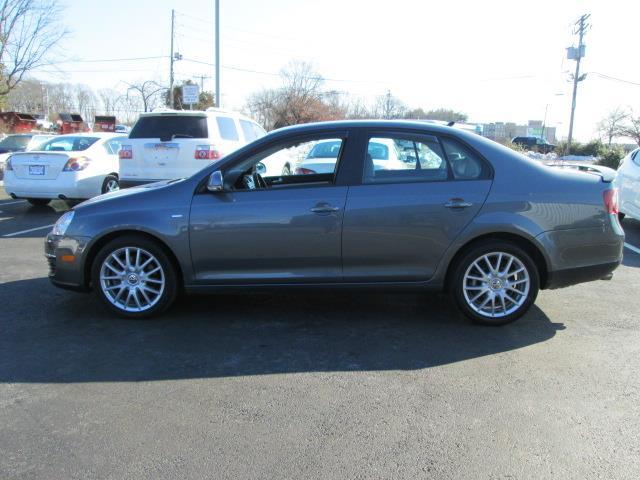 2008 Volkswagen Jetta 2WD 4dr XLT