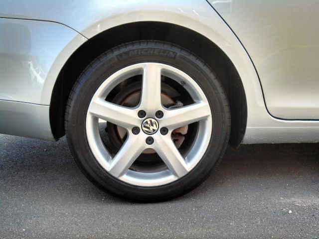 2009 Volkswagen Jetta CD With MP3