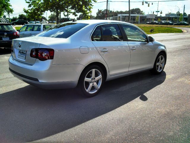 2009 Volkswagen Jetta CD With MP3