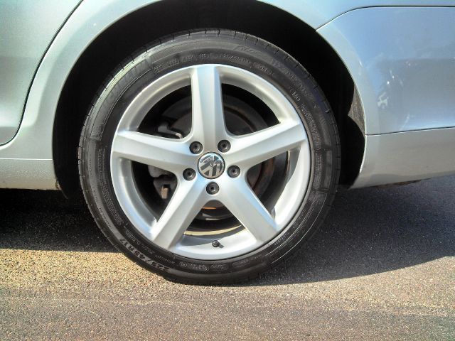 2009 Volkswagen Jetta CD With MP3