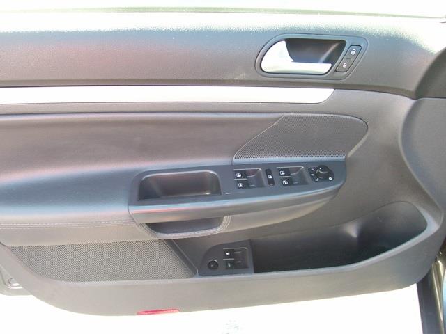 2009 Volkswagen Jetta CD With MP3