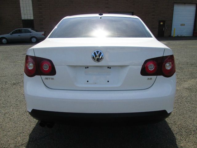 2009 Volkswagen Jetta Supercharged Notchback