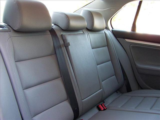 2009 Volkswagen Jetta 4DR LS AWD