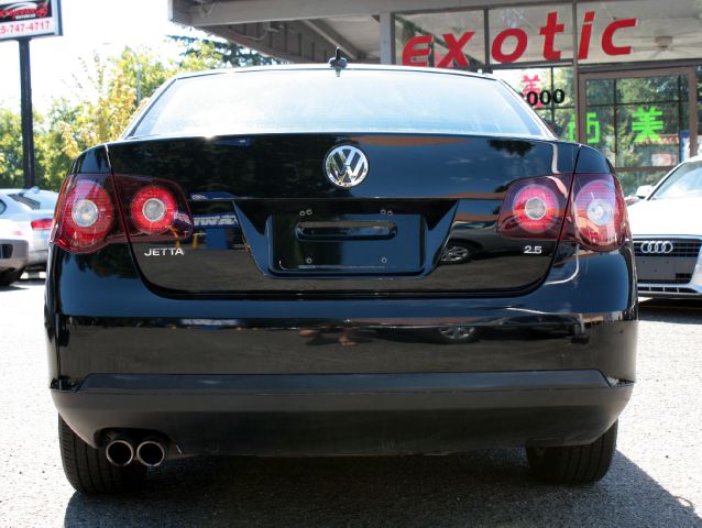 2009 Volkswagen Jetta Supercharged Notchback