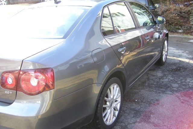 2009 Volkswagen Jetta Touring W/res W/navi