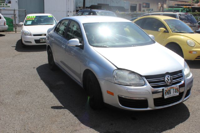 2009 Volkswagen Jetta T6 AWD Leather Moonroof Navigation
