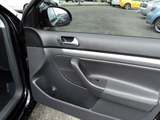 2009 Volkswagen Jetta Supercharged Notchback