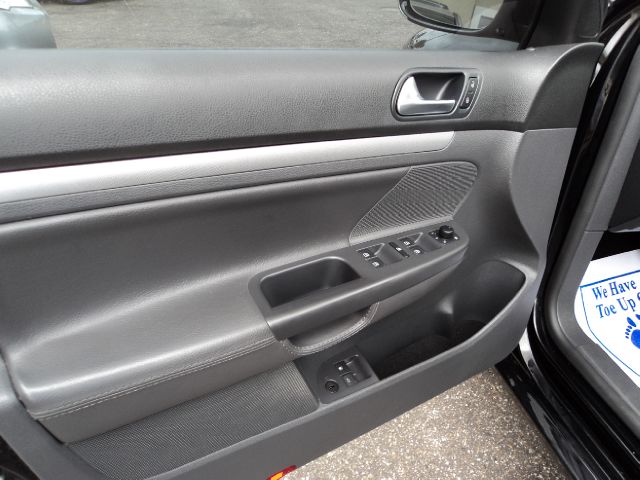 2009 Volkswagen Jetta Supercharged Notchback