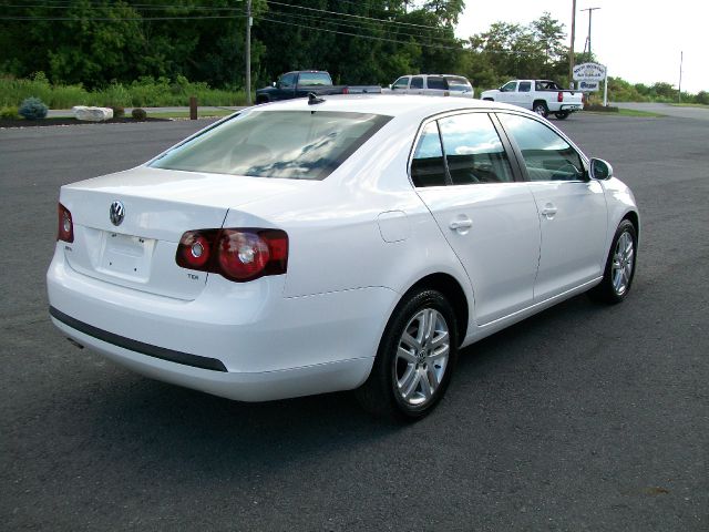 2009 Volkswagen Jetta CD With MP3