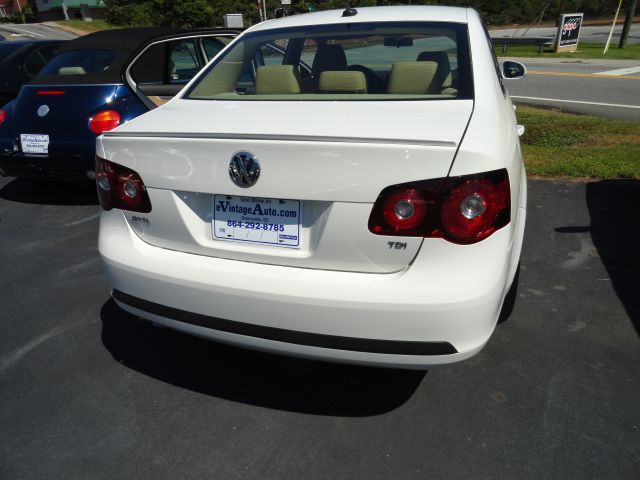 2009 Volkswagen Jetta CD With MP3