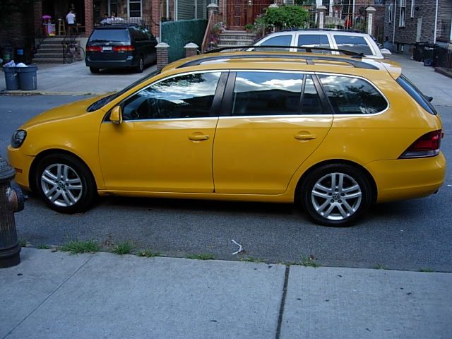 2010 Volkswagen Jetta CD With MP3