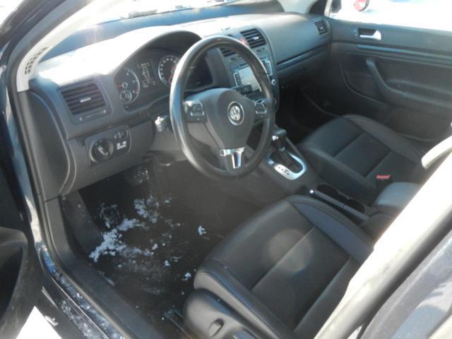 2010 Volkswagen Jetta CD With MP3