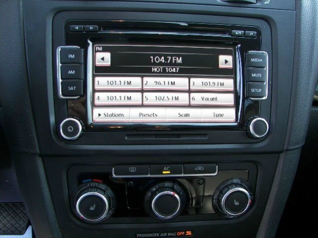 2010 Volkswagen Jetta CD With MP3