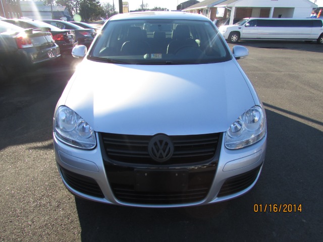 2010 Volkswagen Jetta Touring W/res W/navi