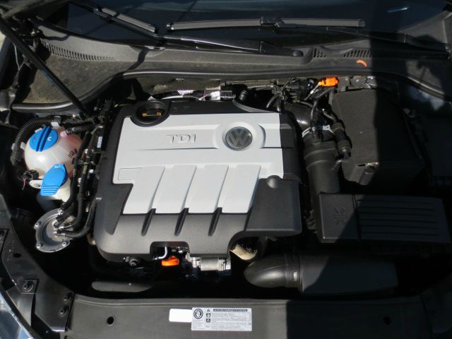 2010 Volkswagen Jetta 1996 Mercury GS