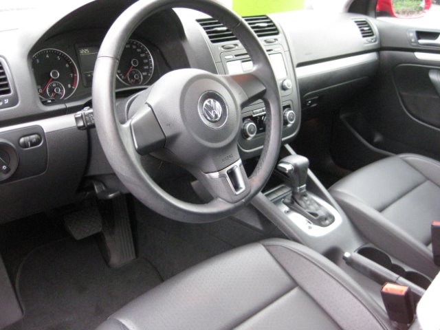2010 Volkswagen Jetta Sedan V/6