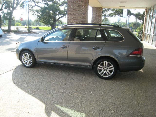 2010 Volkswagen Jetta CD With MP3