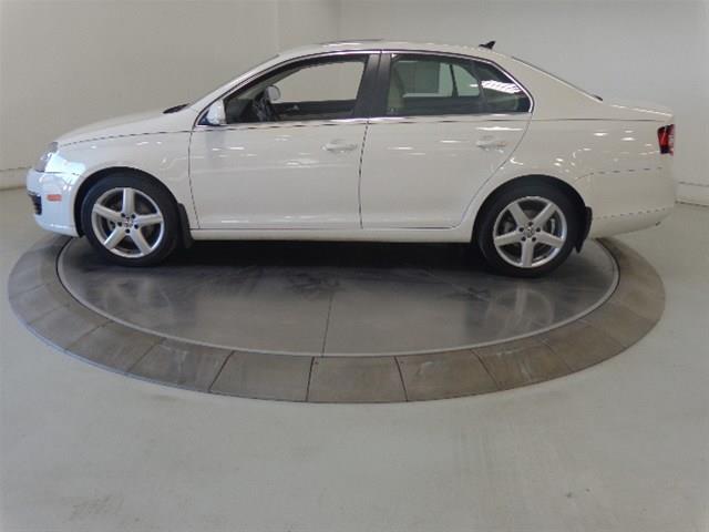 2010 Volkswagen Jetta CD With MP3