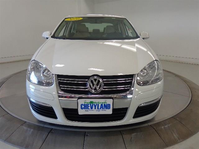 2010 Volkswagen Jetta CD With MP3