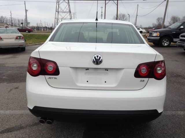 2010 Volkswagen Jetta Unknown