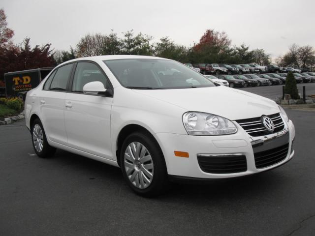 2010 Volkswagen Jetta Pickupslt Quad Cab SWB 4WD 4x4 Truck