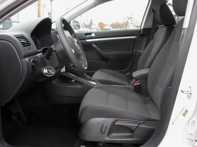 2010 Volkswagen Jetta Pickupslt Quad Cab SWB 4WD 4x4 Truck