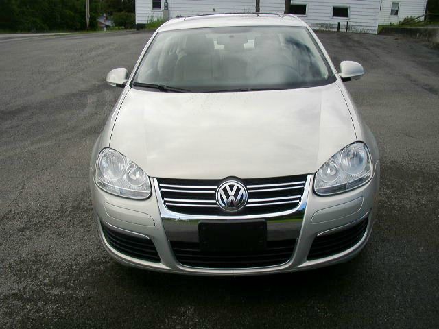 2010 Volkswagen Jetta CD With MP3