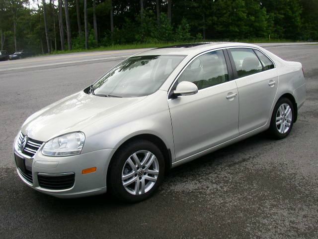 2010 Volkswagen Jetta CD With MP3