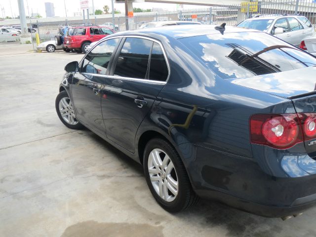 2010 Volkswagen Jetta CD With MP3