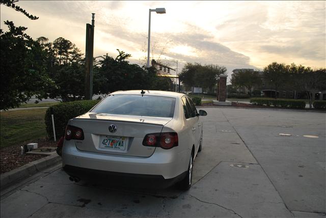 2010 Volkswagen Jetta Prerunner V6 W/trd