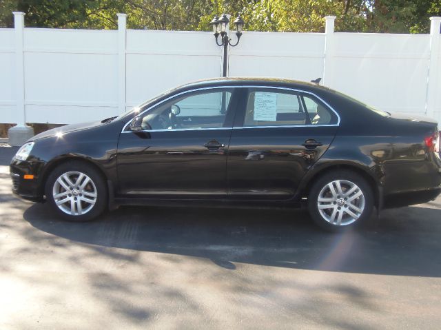 2010 Volkswagen Jetta CD With MP3