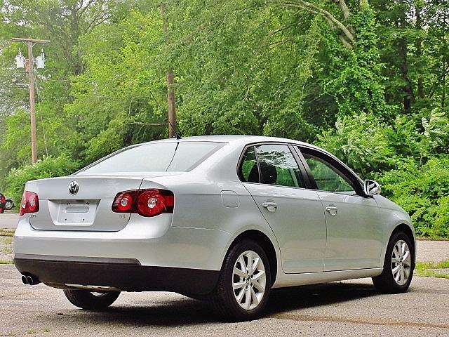 2010 Volkswagen Jetta XR