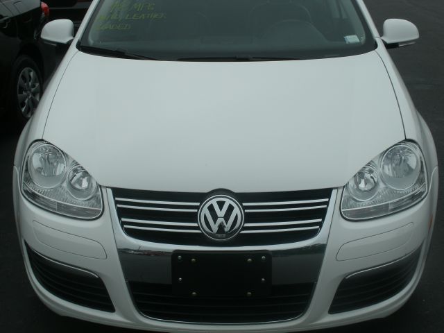 2010 Volkswagen Jetta CD With MP3
