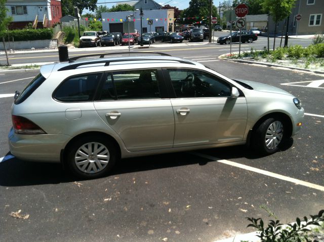 2011 Volkswagen Jetta 4 Door SR5 V6 Reg Bed