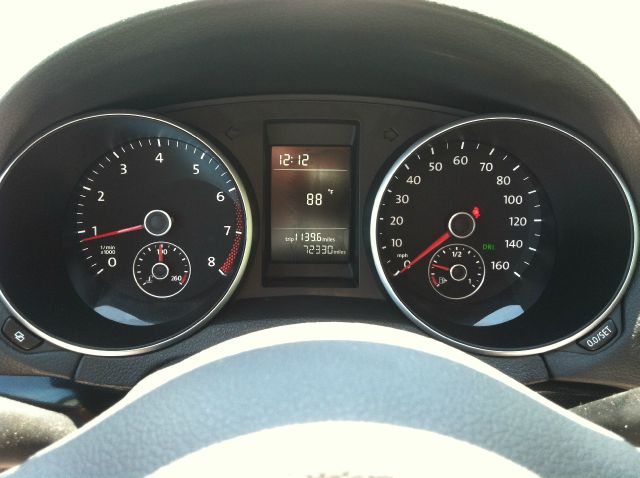 2011 Volkswagen Jetta 4 Door SR5 V6 Reg Bed