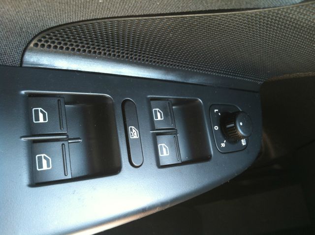 2011 Volkswagen Jetta 4 Door SR5 V6 Reg Bed