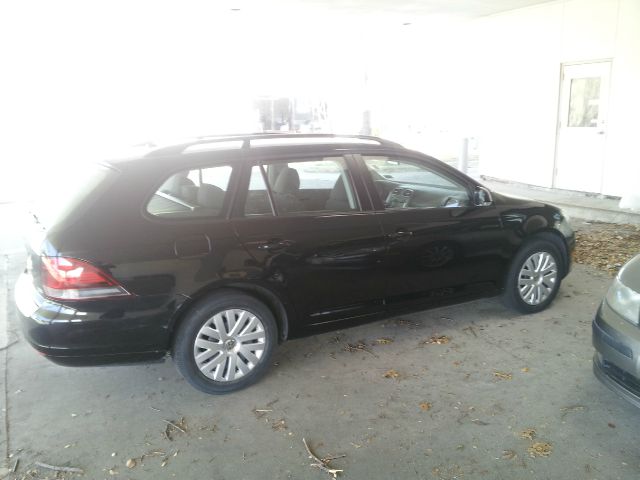 2011 Volkswagen Jetta 4dr Wgn Eddie Bauer AWD