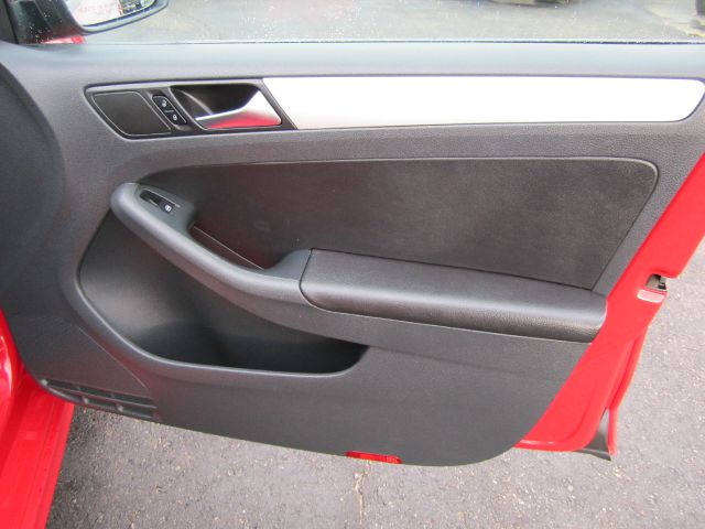 2011 Volkswagen Jetta CD With MP3