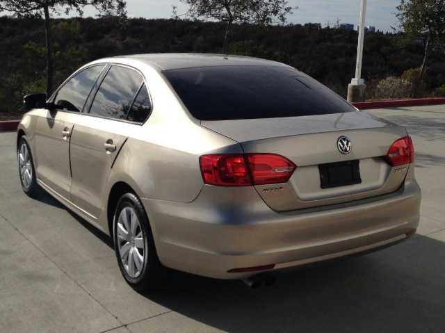 2012 Volkswagen Jetta 4X2 LE