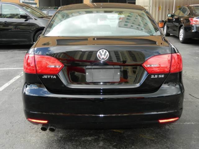 2012 Volkswagen Jetta Quad Cab Turbo Diesel 4WD Loca