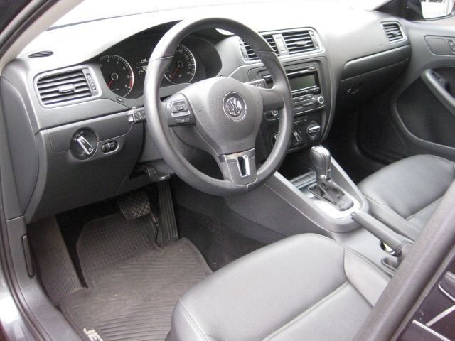 2012 Volkswagen Jetta Reg Cab 111.2 Inch WB 2WD LS Truck