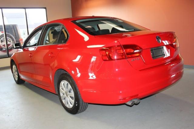 2012 Volkswagen Jetta Base