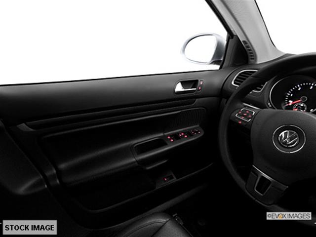 2013 Volkswagen Jetta 4 Door SR5 V6 Reg Bed